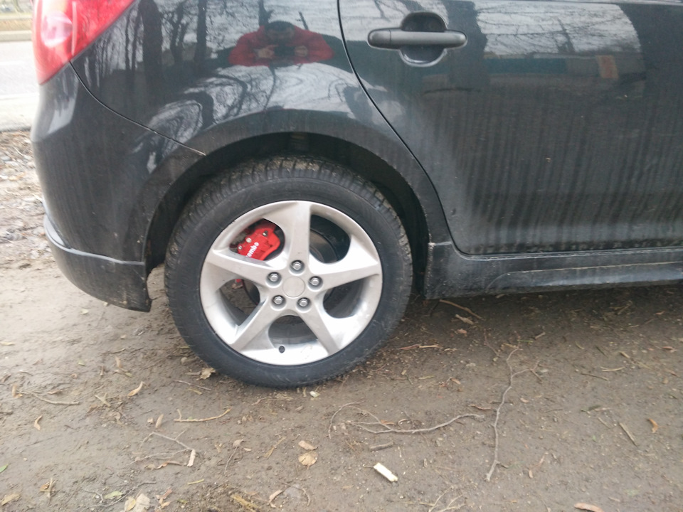 Перевзувся 225/50 R17 Dunlop 2