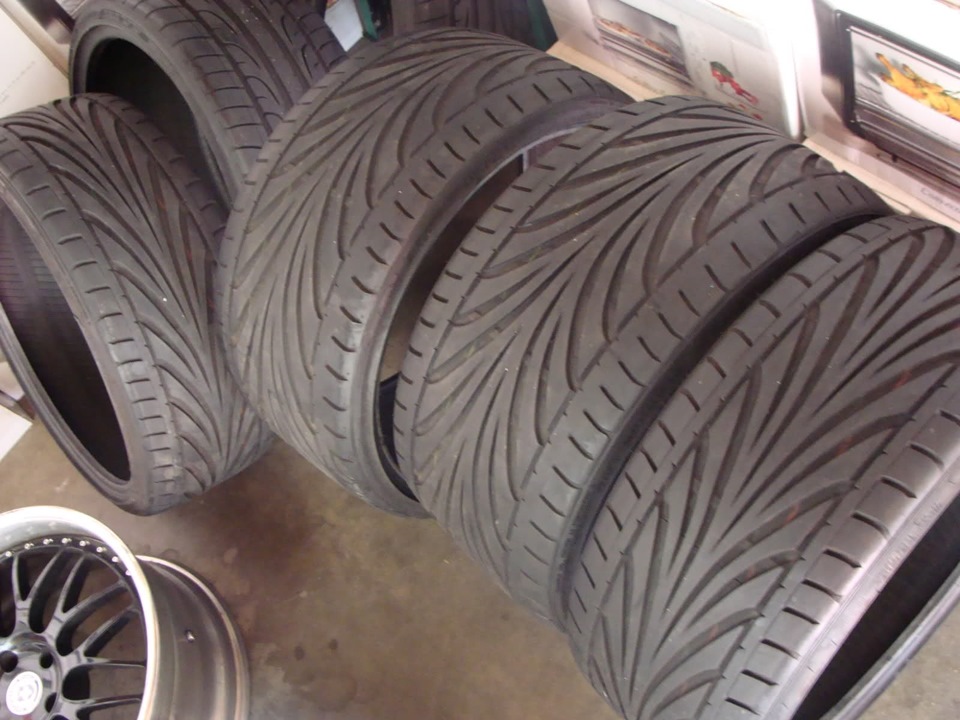 TOYO PROXES T1R 1