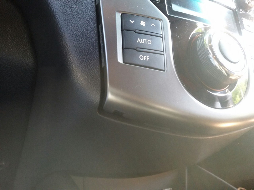 Зняття магнітоли Kia Koup 3