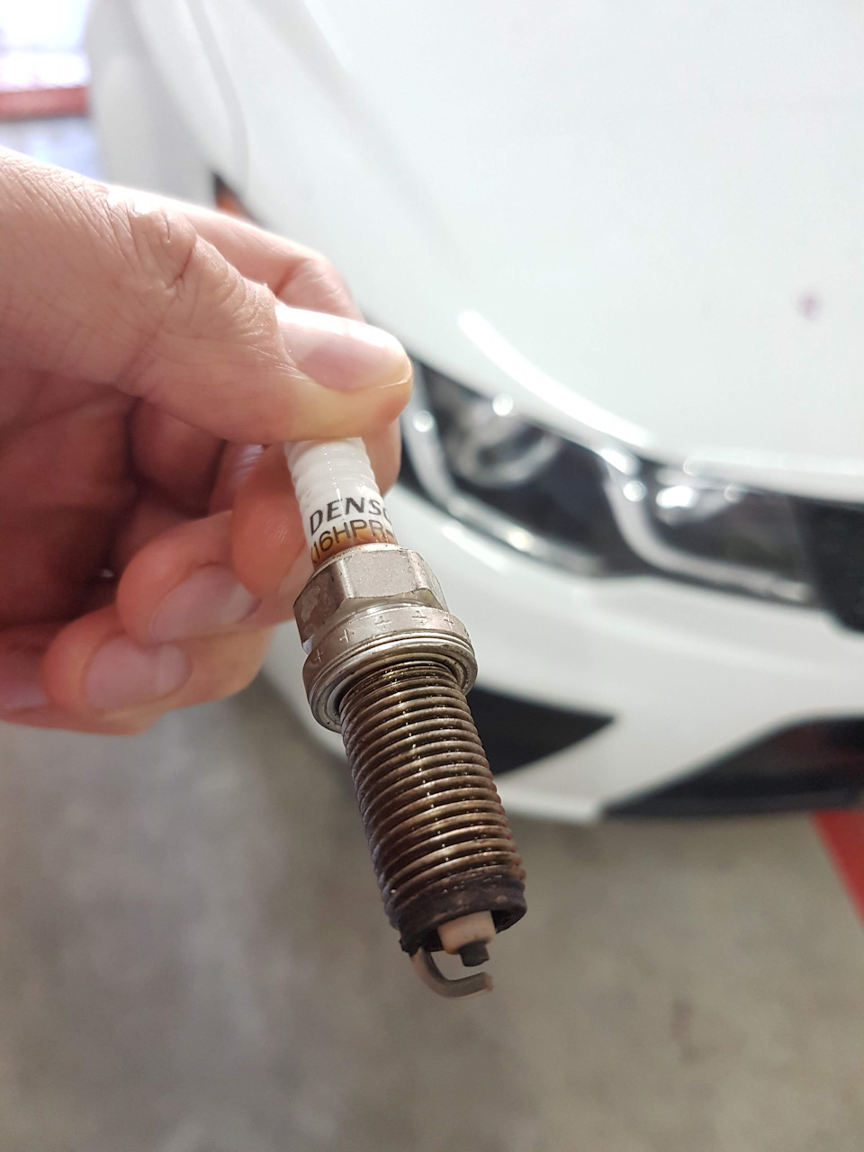 Заміна свічок на Iridium TT Denso IKH016TT 5