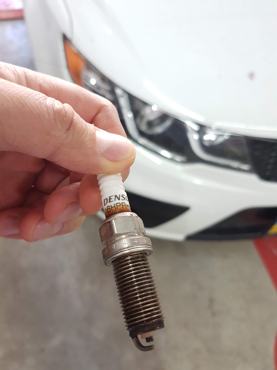 Заміна свічок на Iridium TT Denso IKH016TT 4
