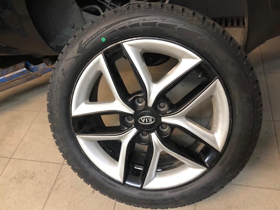 Зимові шини Goodyear 1