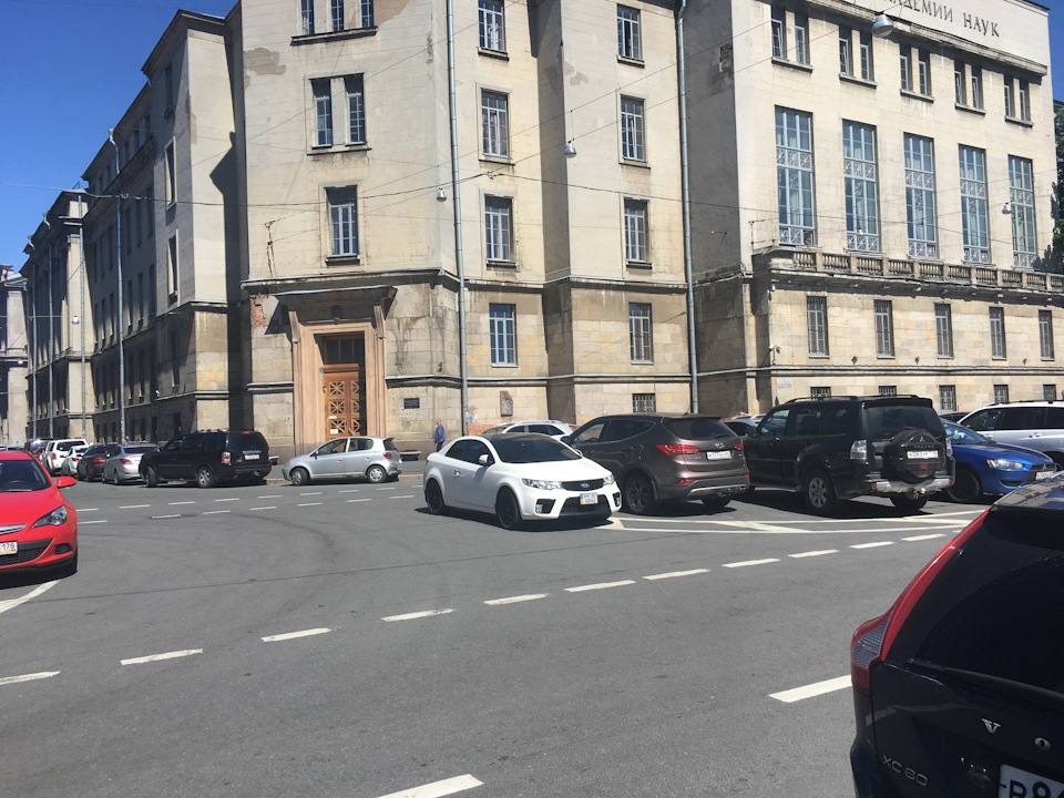 Як з'їздити із Сум до Пітера на тонованій в мотлох по колу машині :) 4