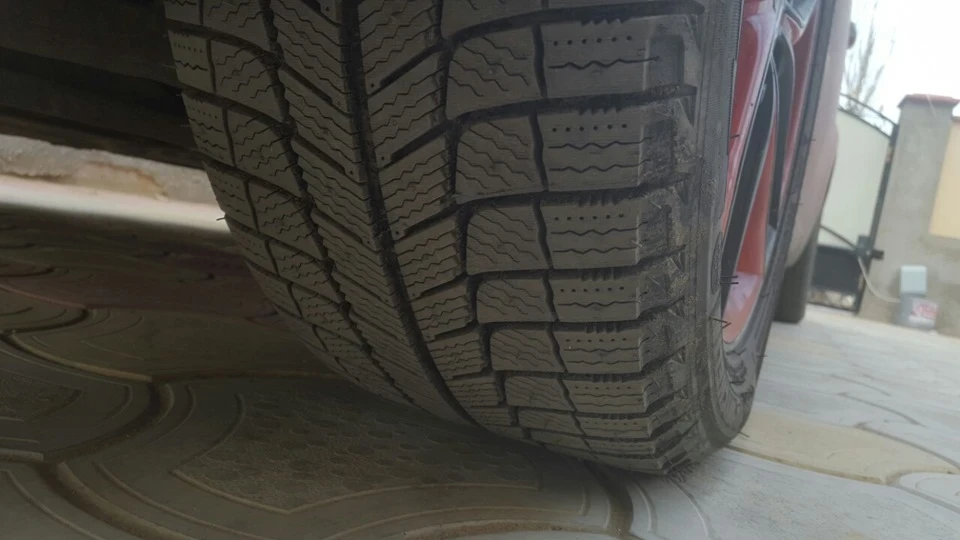 Зима Michelin X-Ice Xi3 215/50 R17 95H XL
