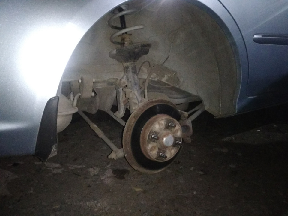 Взуття туфель і новий бумбокс 2din 3