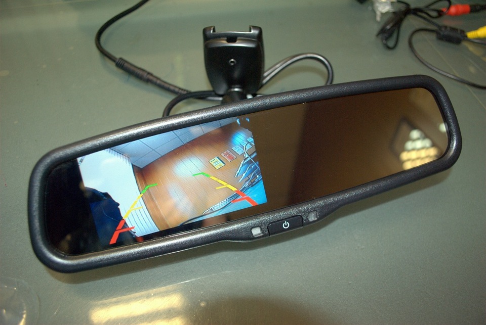 Дзеркало з автозатемненням + 4,3 LCD монітор 1