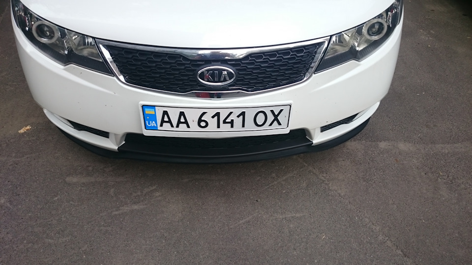 Губа на бампер 1