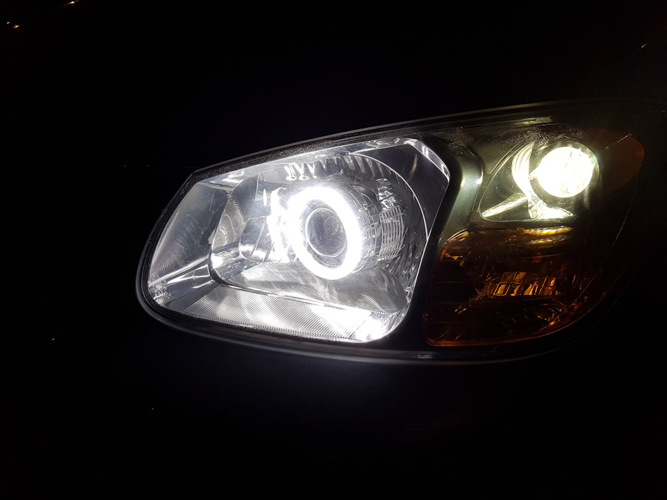 Біксенонові лінзи з ангельськими очками+LED габарити 5