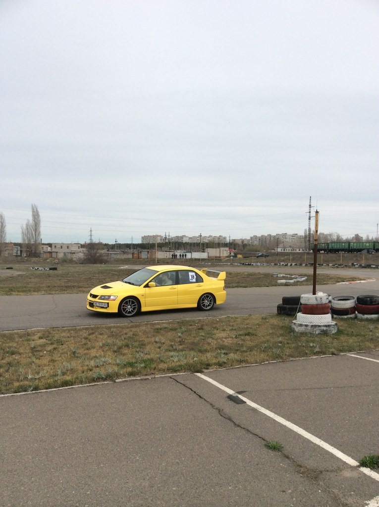 Активні вихідні: Race of Masters & Drag Racing 5