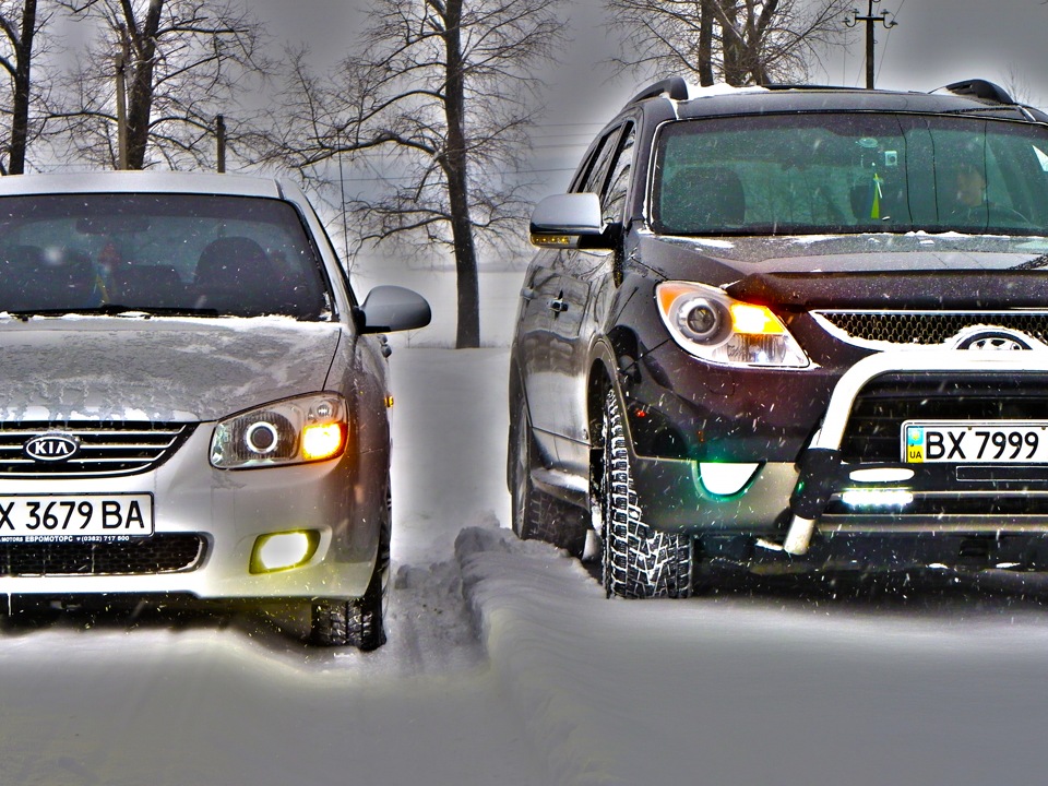 KIA Cerato vs Hyundai Veracruz 1