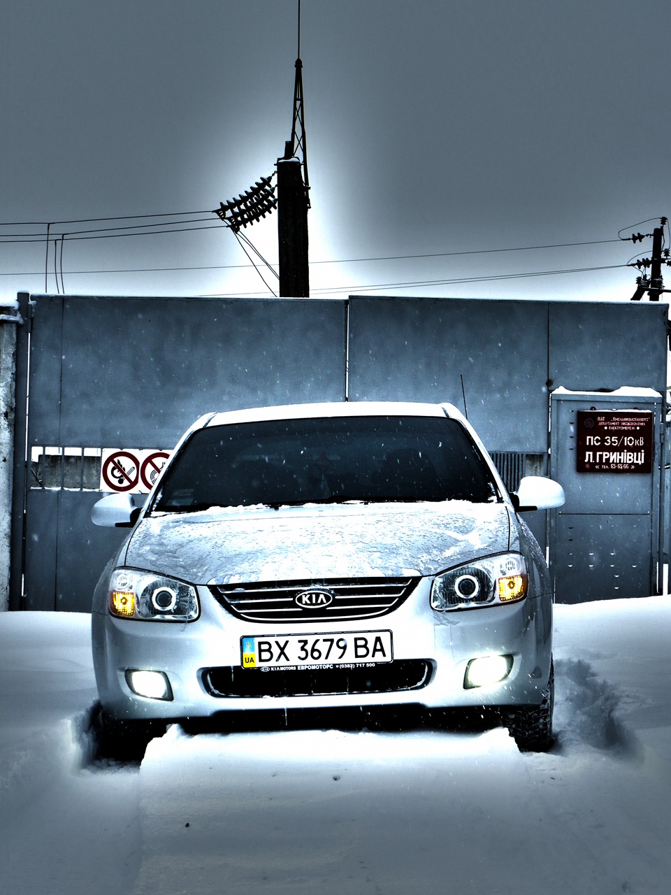 KIA Cerato vs Hyundai Veracruz 3