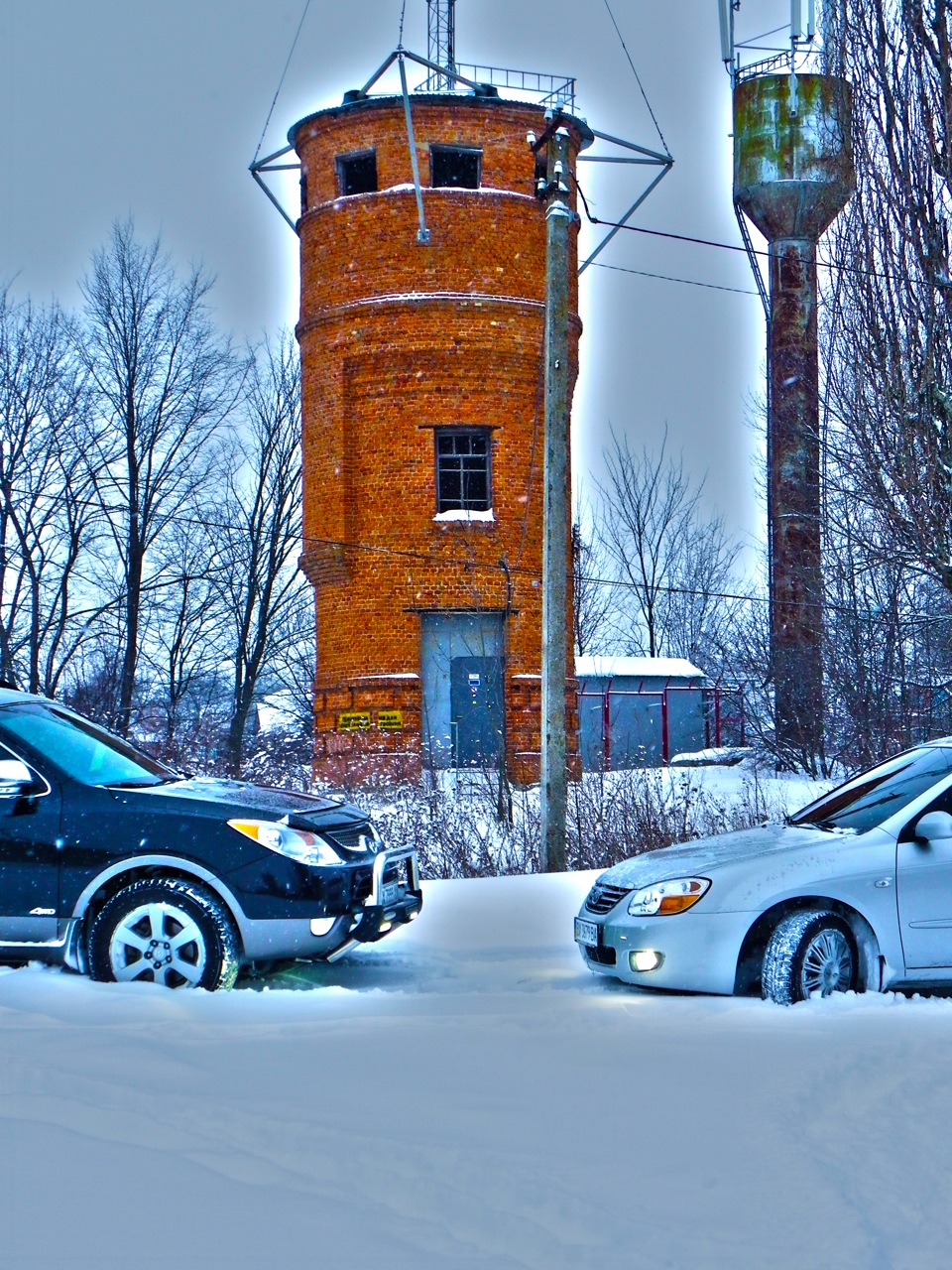 KIA Cerato vs Hyundai Veracruz 2