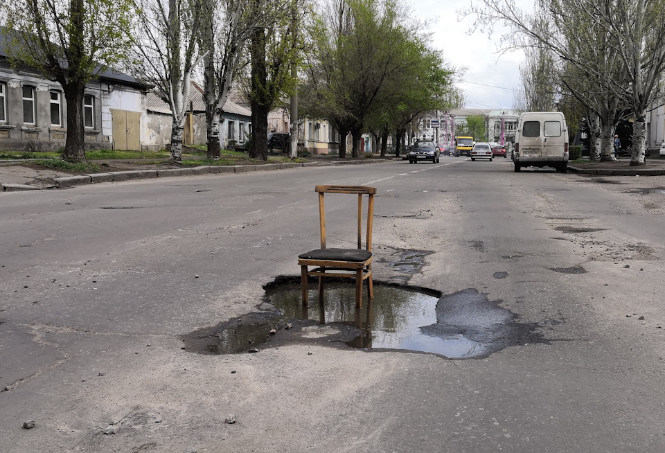Рідні диски на 16, гума 205\55 + бонус фото =) 3