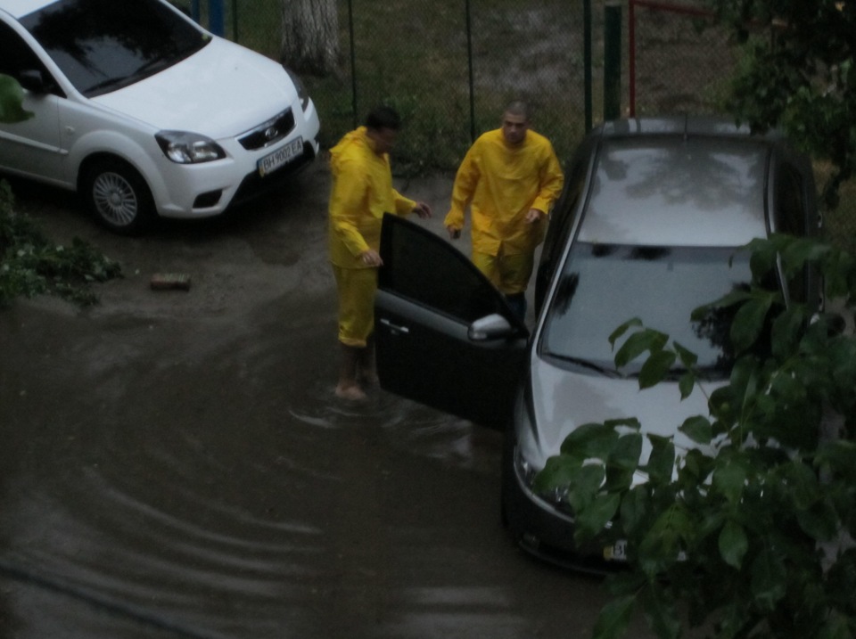 24.05.12 в Одесі була жахлива злива)) 3