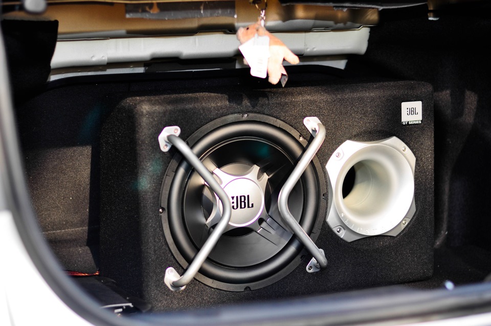 ЗАПИС № 91 … Музика, сабчик JBL GT5-1204BR 1
