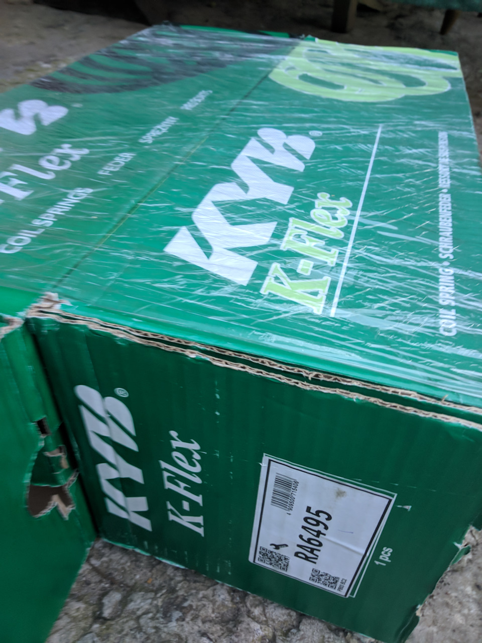 Задні пружини kyb ra6495. Олія liqui Moly 5W30 special tec AA 2