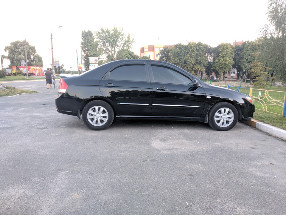 Задні пружини kyb ra6495. Олія liqui Moly 5W30 special tec AA 4