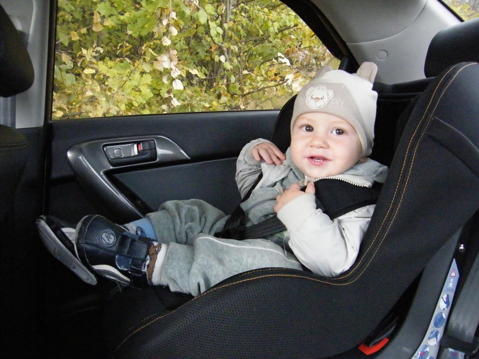 Автокрісло Chicco X-Pace Isofix 3