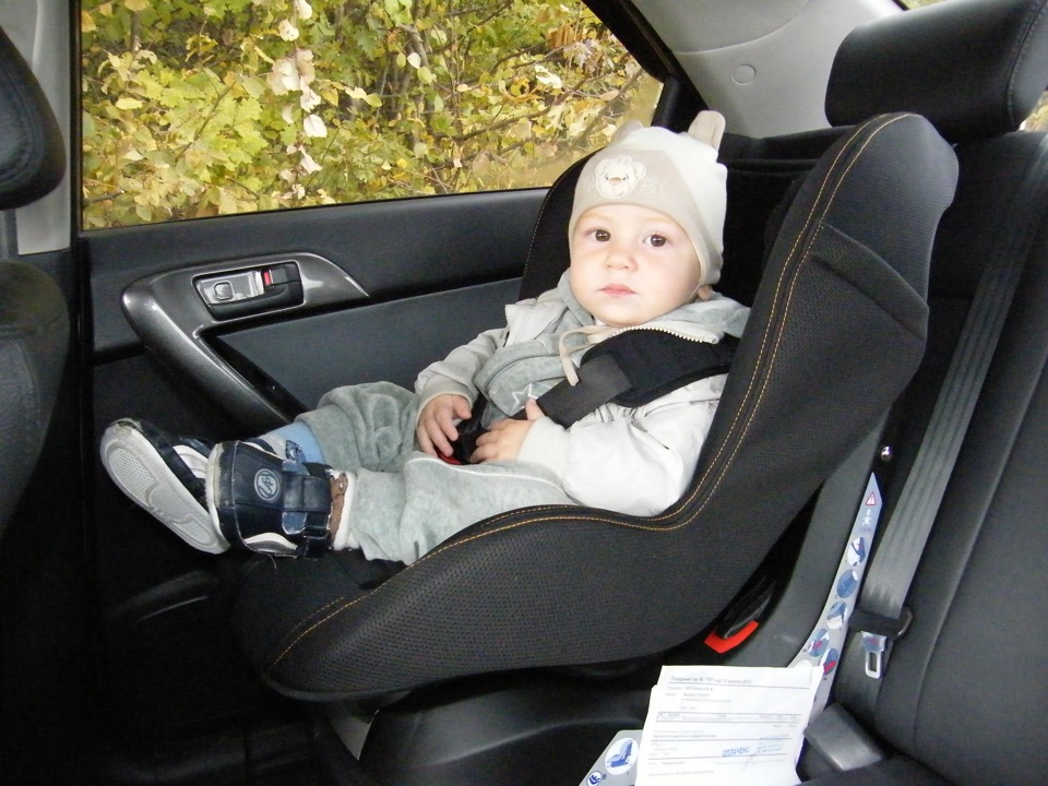Автокрісло Chicco X-Pace Isofix 2