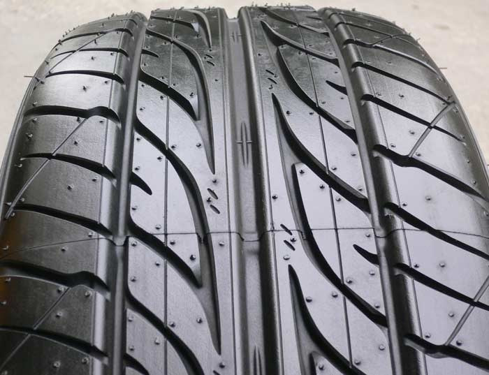 Літня гума Dunlop SP Sport LM703 215/45 R17 87W 2