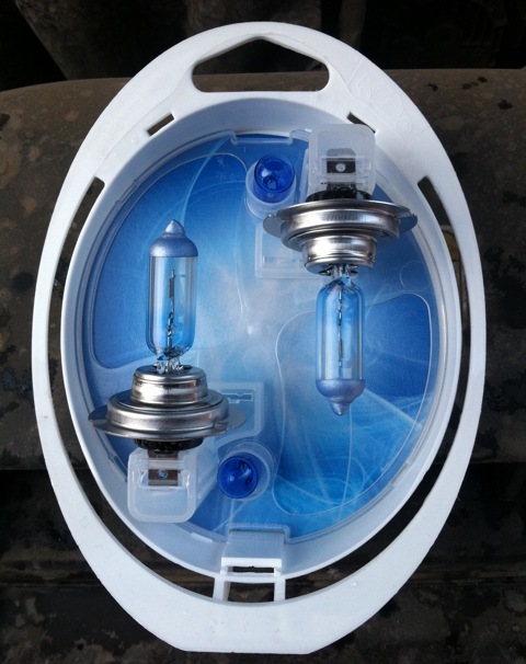 Зміна головного освітлення: Philips Blue Vision Ultra 4000K 3