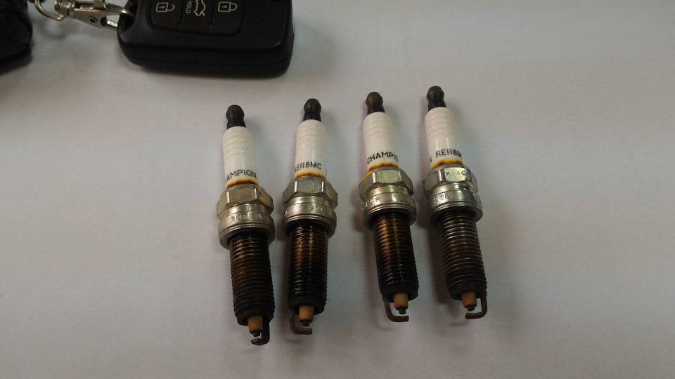 Заміна свічок: DENSO Iridium Power IXUH22I 5