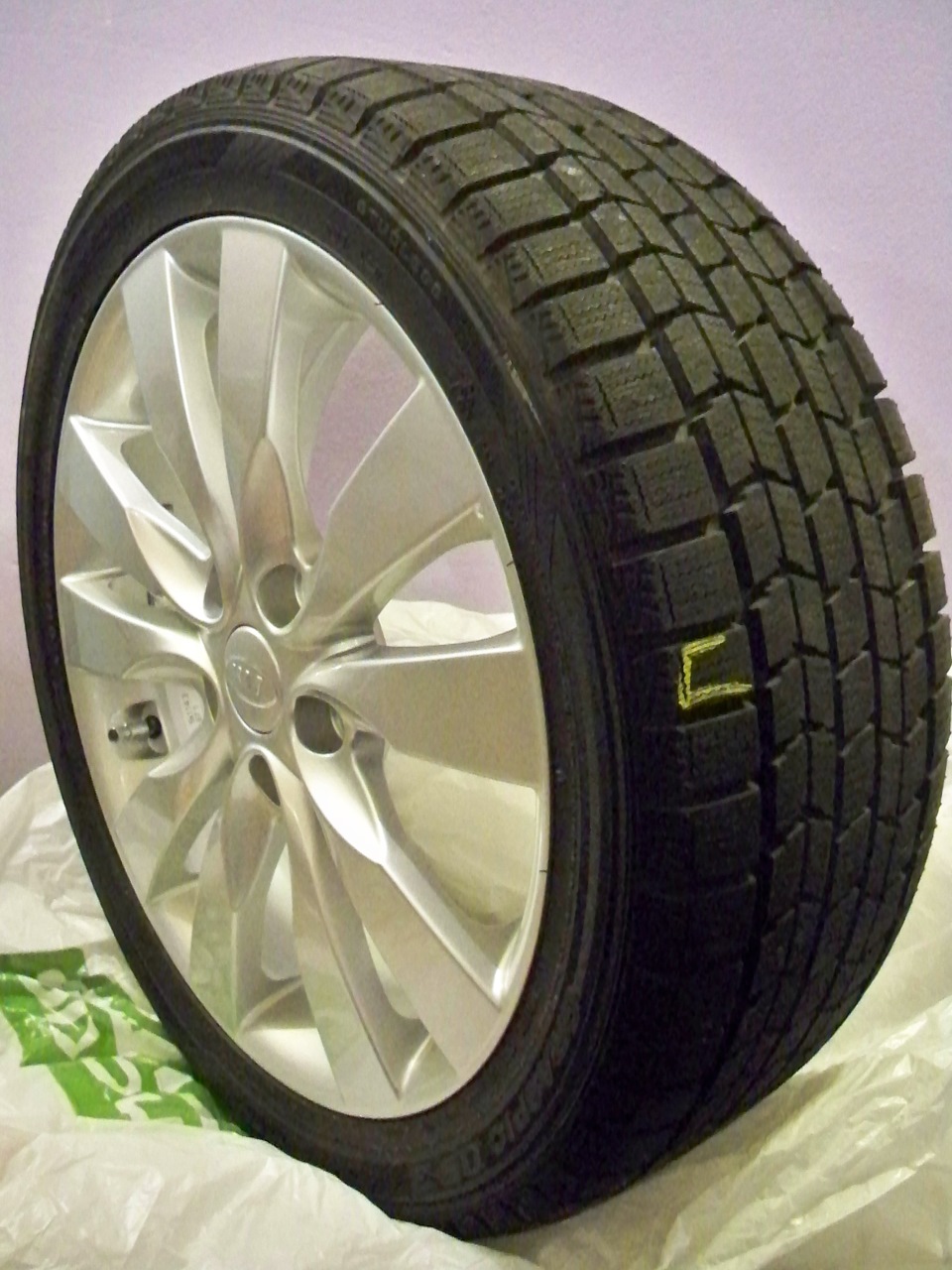 Зимова гума DUNLOP GRASPIC DS-3 215/45R17 4