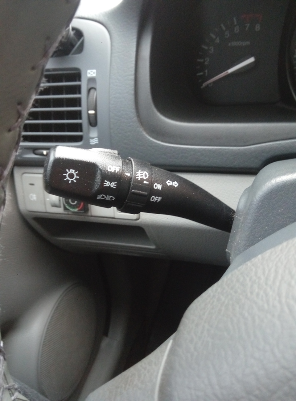 Встановлення протитуманок ПТФ Kia Cerato 1 2
