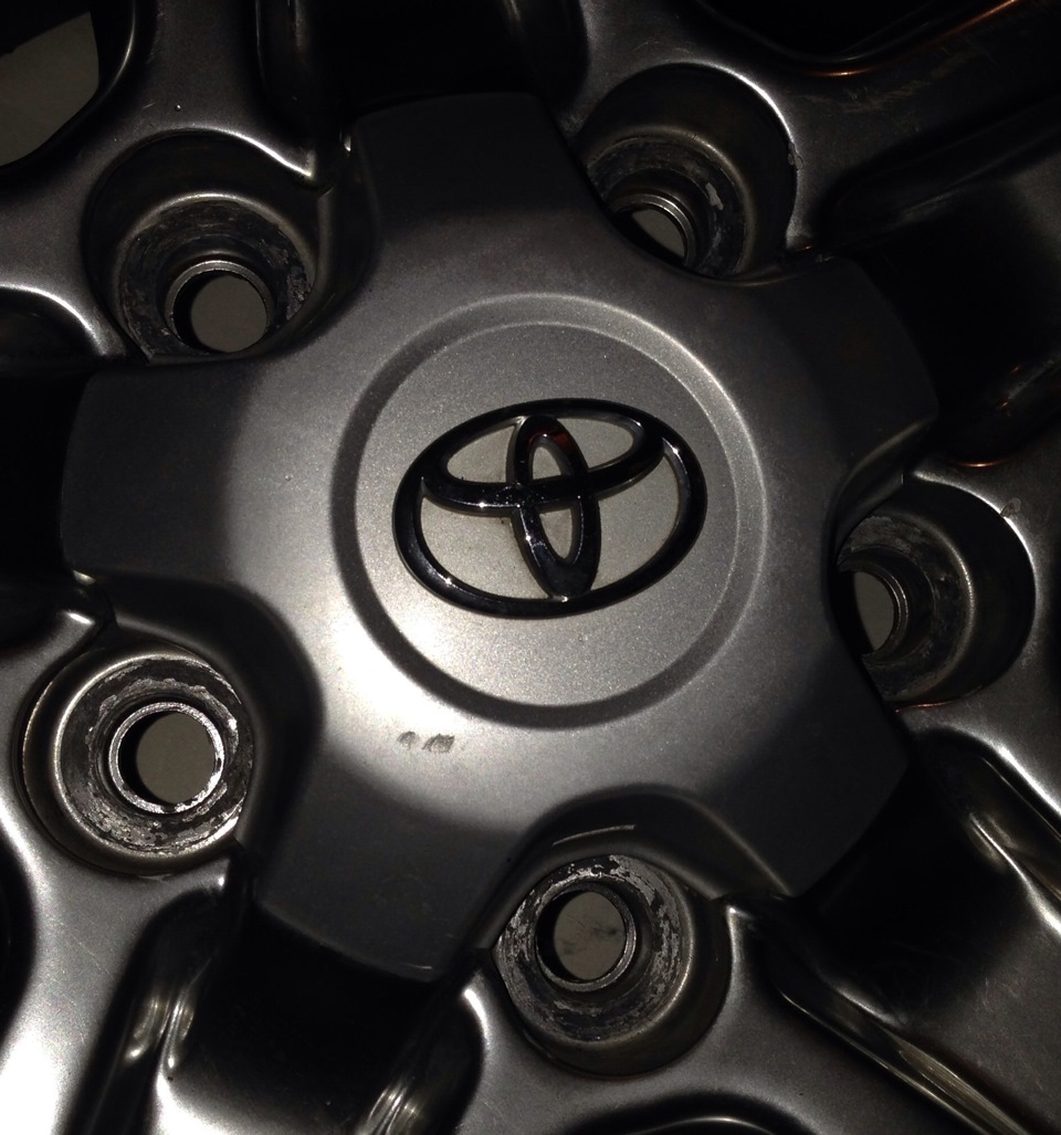 Продам диски TOYOTA LC100, LC200 R17 4