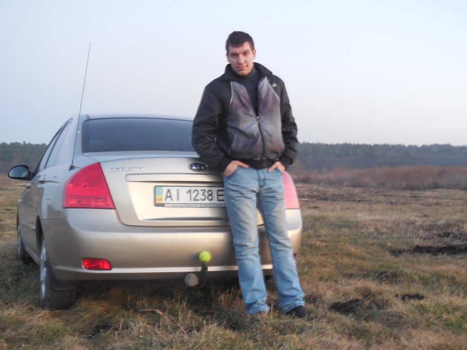 ТоНіРівОчка задніх ліхтарів 1