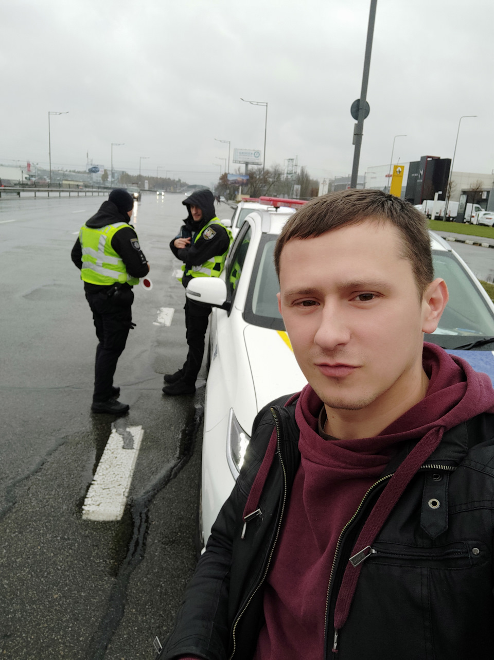 Лампочка ближнього світла 3