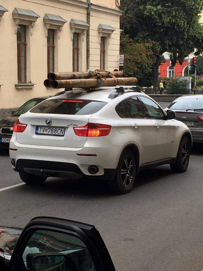 Ось як деякі водії використовують BMW X6. 1