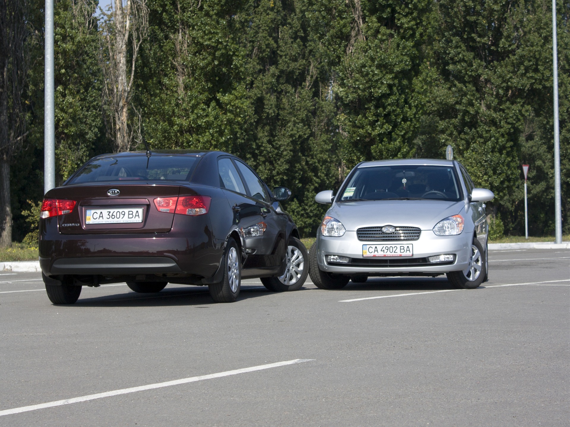 Фото vs Accent 4