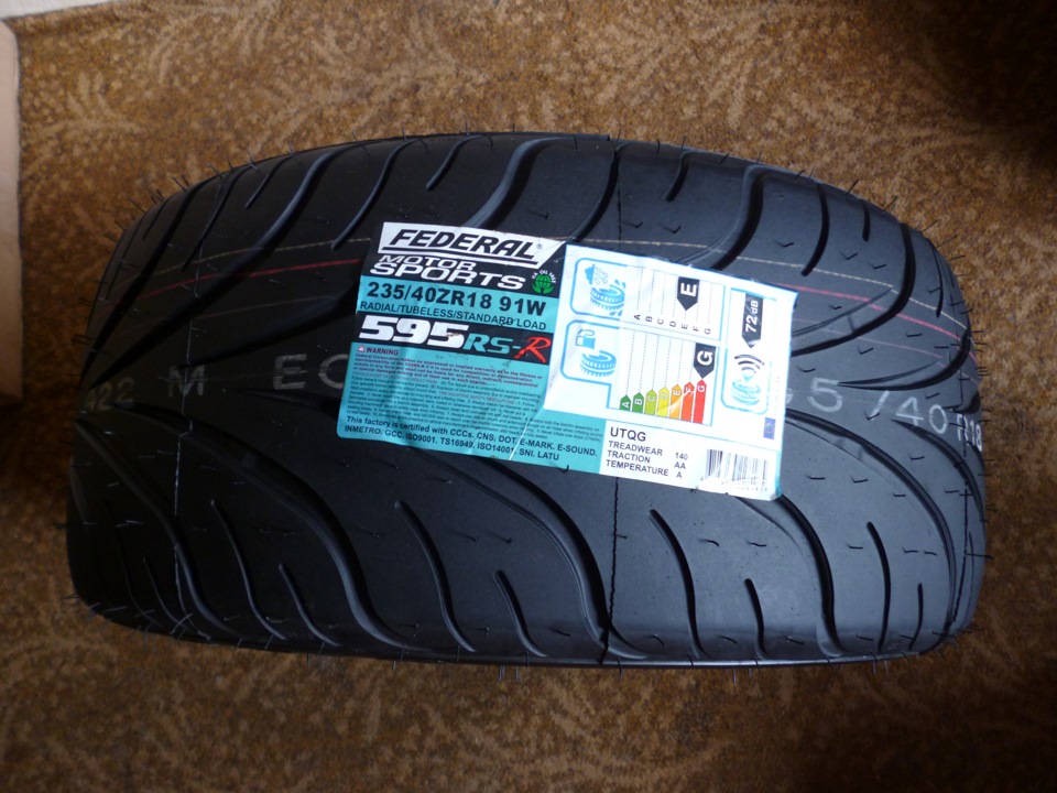 FEDERAL 595 RS-R 235/40/18 1