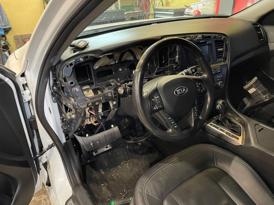 Русифікація приладки KIA K5 2012-2013 1