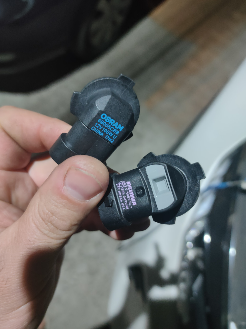 Встановлення ламп Osram Cool Blue в дальній 2