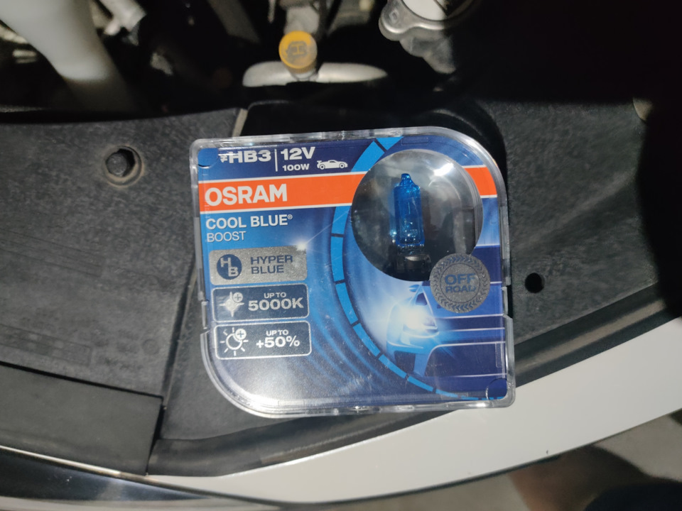 Встановлення ламп Osram Cool Blue в дальній 1