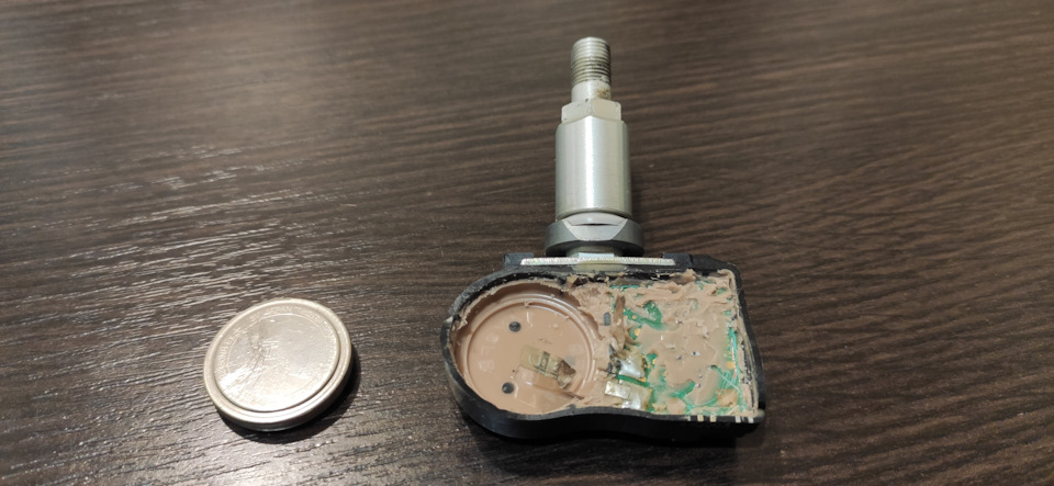 Заміна батарей у датчиках тиску шин TPMS 4