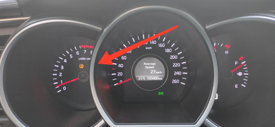 Заміна батарей у датчиках тиску шин TPMS