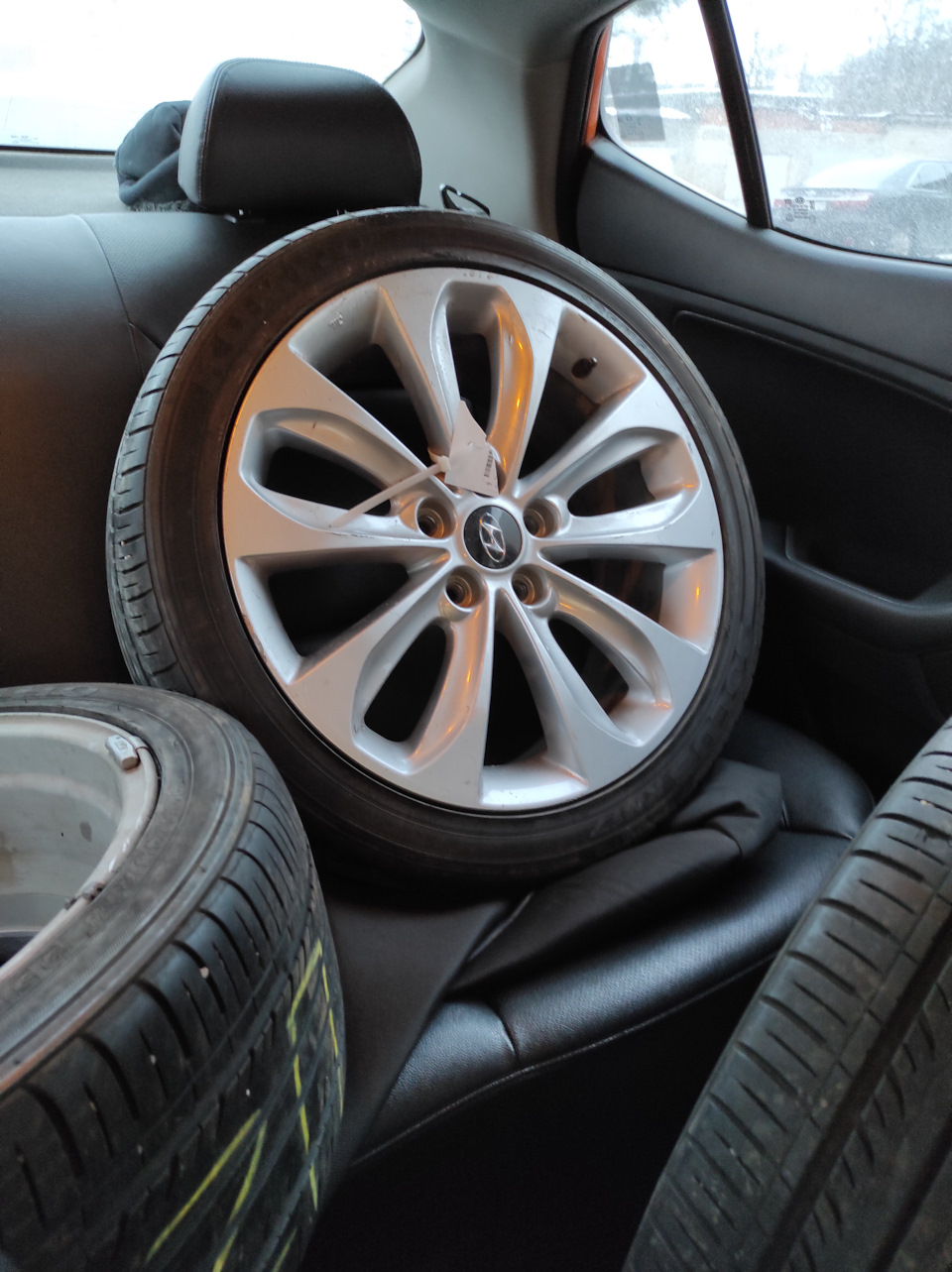 Летние колеса 225/45R18 Kia K5 4