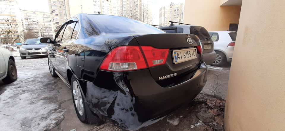 були куплені 3