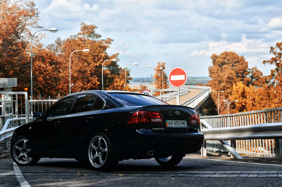 Фотосет, прийшла осінь Kia Magentis V6 2.7 & Turbo Tiburon GT V6 2.7