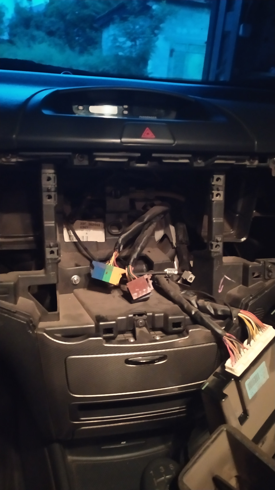 подружив штатну магнітолу з USB 2