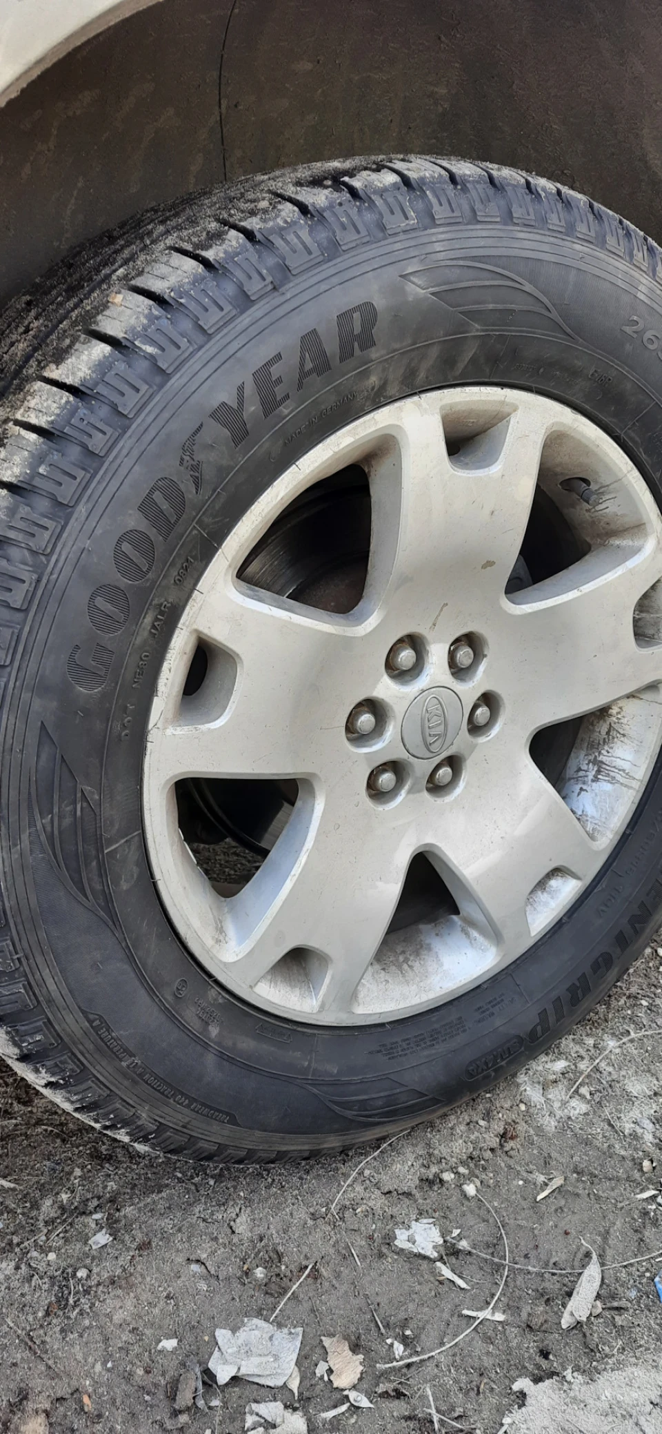 Goodyear efficient grip suv