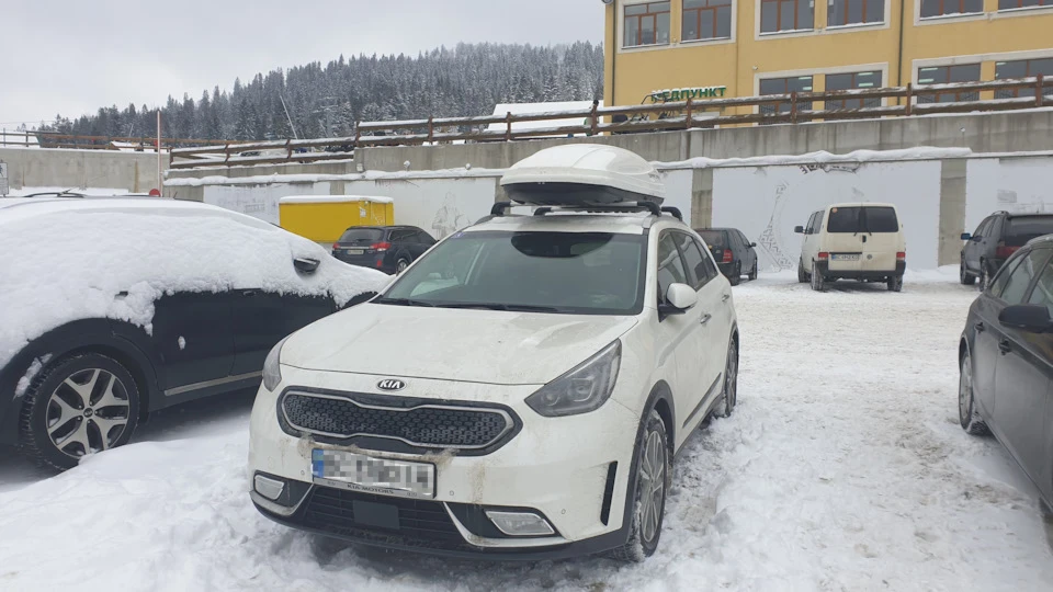 Багажний бокс для Kia Niro.