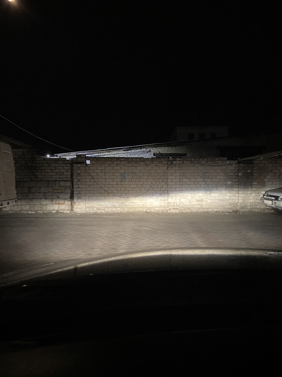 Заміна ламп у ближньому світлі на Кіа Оптіма 2