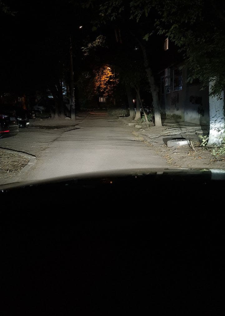 Заміна ламп у фарах OSRAM Xenarc Classic D1S 1