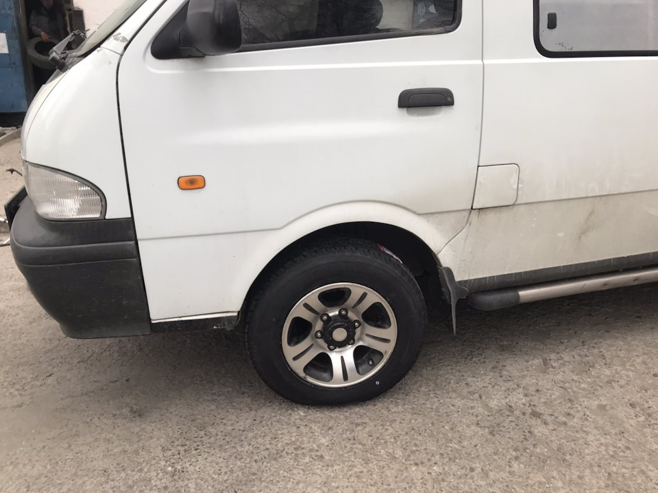 Нова гума R15 205/70 AT 1