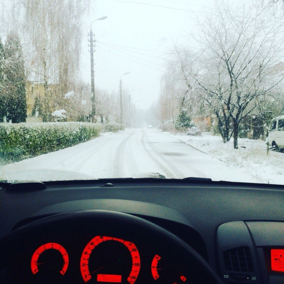 Перший сніг, і приємна дрібниця)
