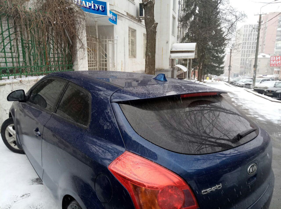 Акулій плавець замість антени 1